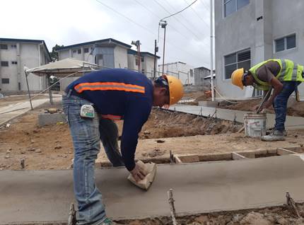 Fotografía de la construcción del Condominio Vertical Vistas de Guadalupe en Purral, Goicoechea, San José.